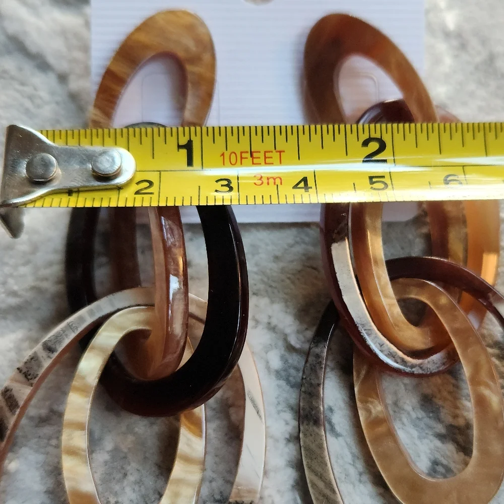 Sold!!! Brown Links with Marbeling Statement Earrings - Picture 4 of 11